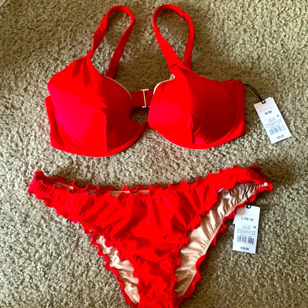 Red Hot Underwire Bikini - Picture 1 of 7